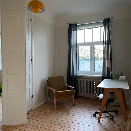 Charming And Spacious In The Embassy Area Riga